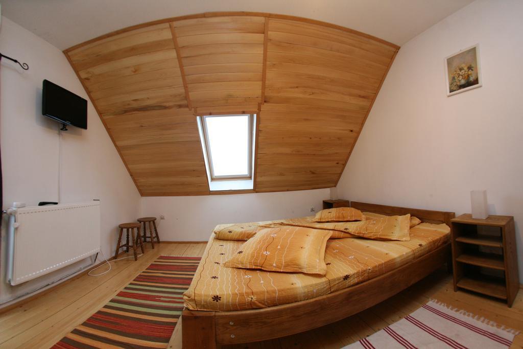 Poiana Mărului Vila Sucu酒店 外观 照片